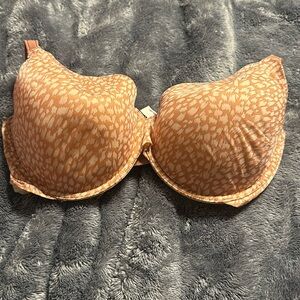 Victoria’s Secret 34DDD bra